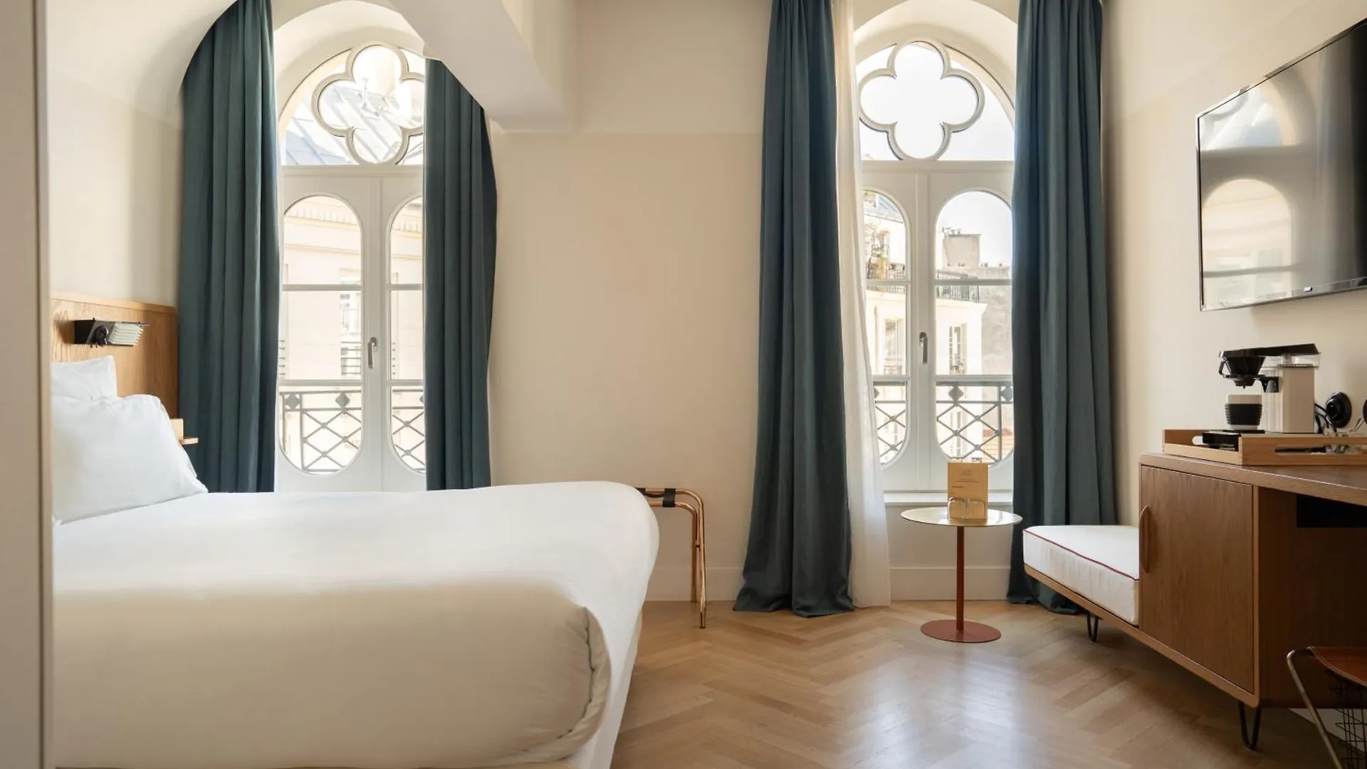 Hotel Du Sentier Париж