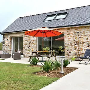 Ferienhaus La Longere De Poulrinou Bohars